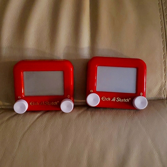 **3/$15**Etch a Sketch Mini - Picture 3 of 3